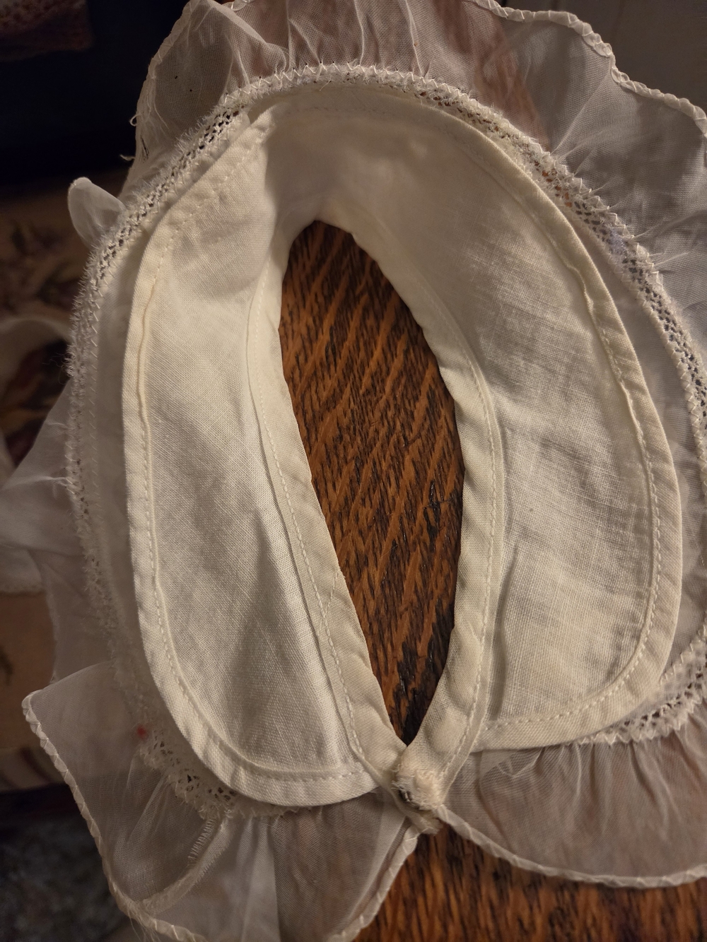 Vintage Textured Collars - Picture 4 of 9